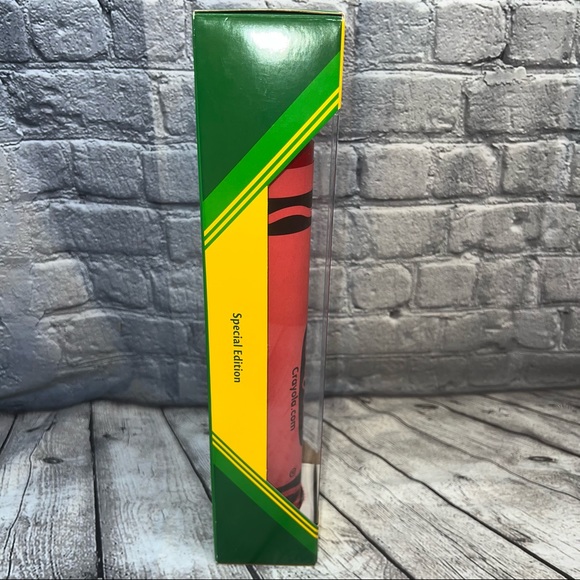 New Giant 14” Red Crayola Crayon limited edition in box - Picture 5 of 6